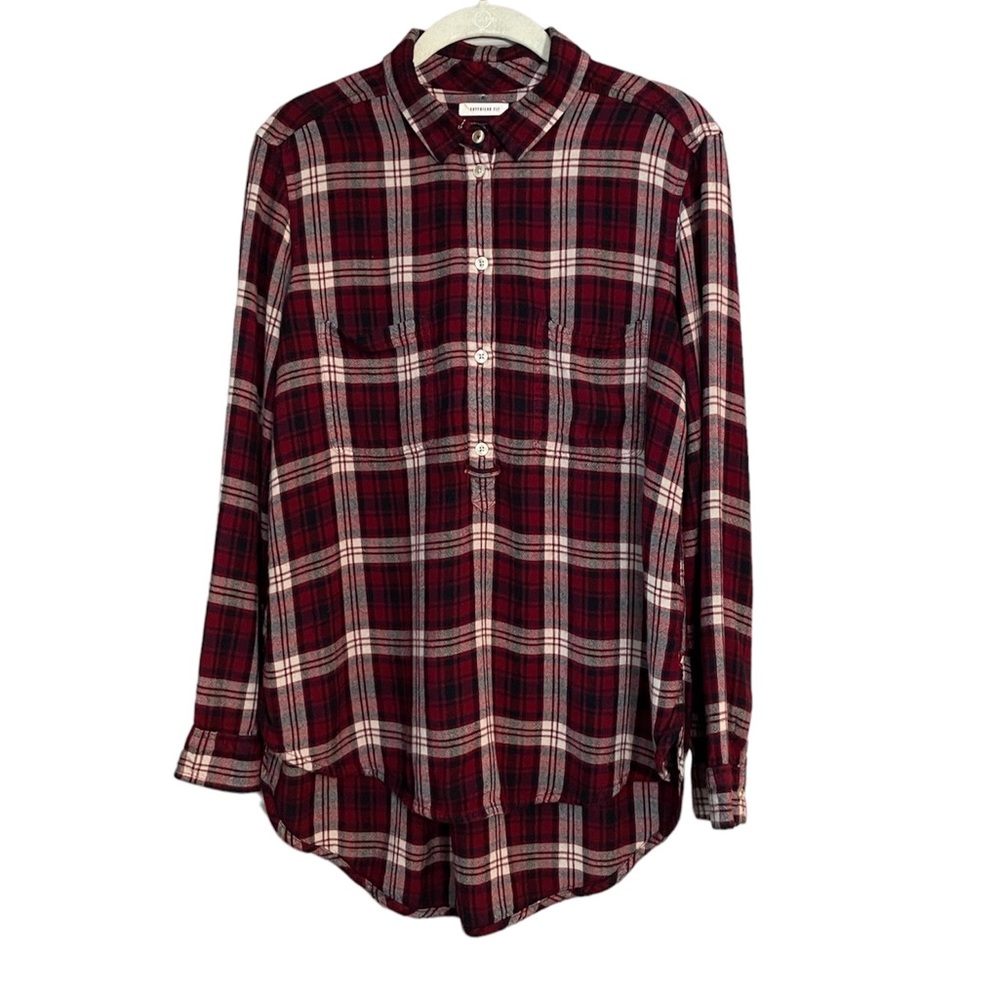 American Eagle Boyfriend Fit Plaid. Quarter Button Up. Size Large
